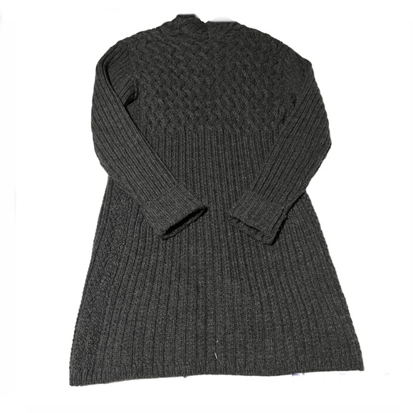 Inis Craft | Ireland made 100% Merino Wool Cable Knit Cardigan Sweater - Picture 2 of 4